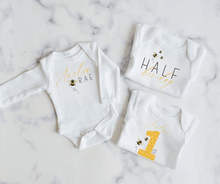 Load image into Gallery viewer, Bee Mini Monthly Milestone Onesie Set